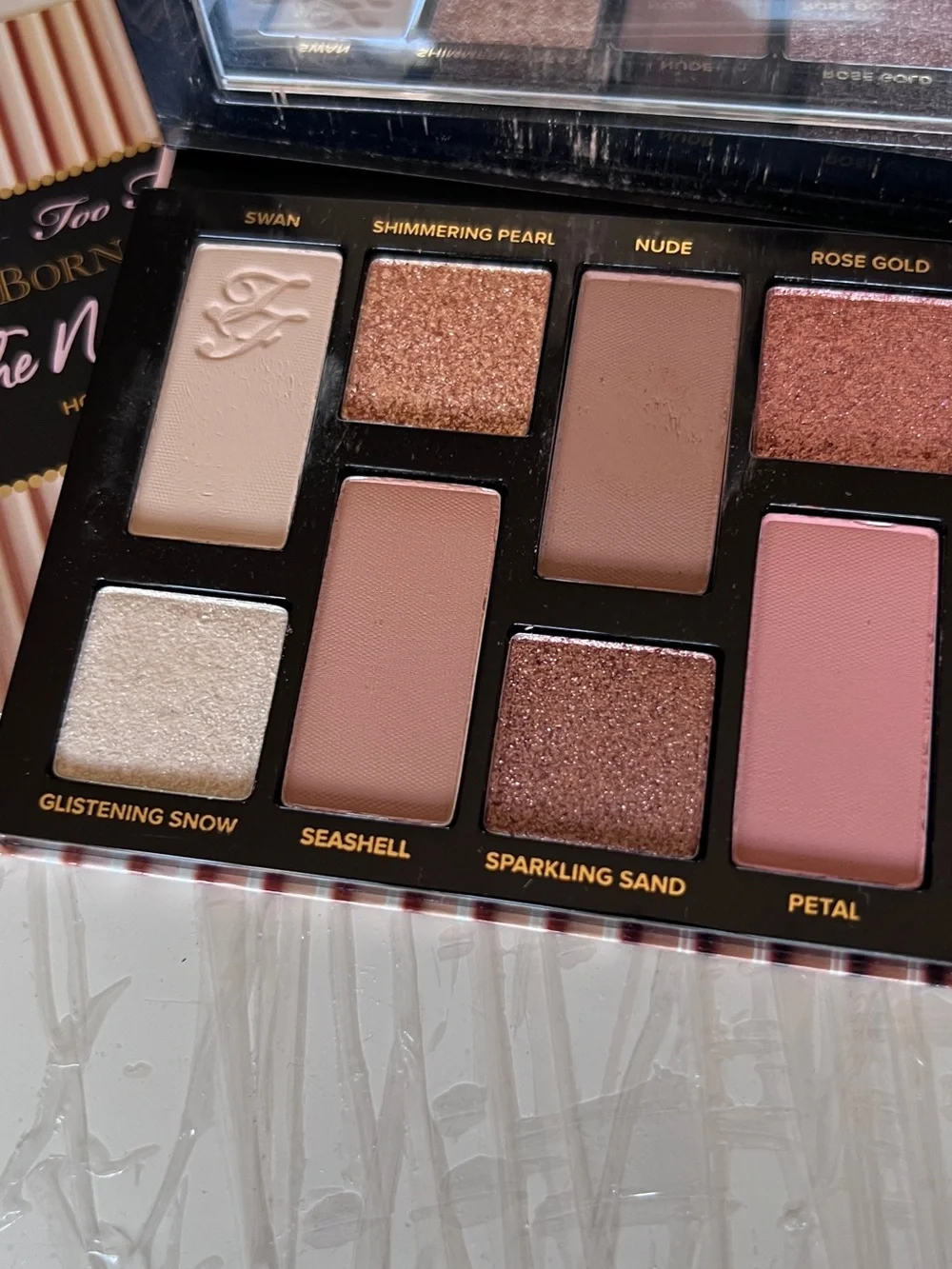 [Almost New]The Natural Nude & Pink Eyeshadow Palette - Pink Tones